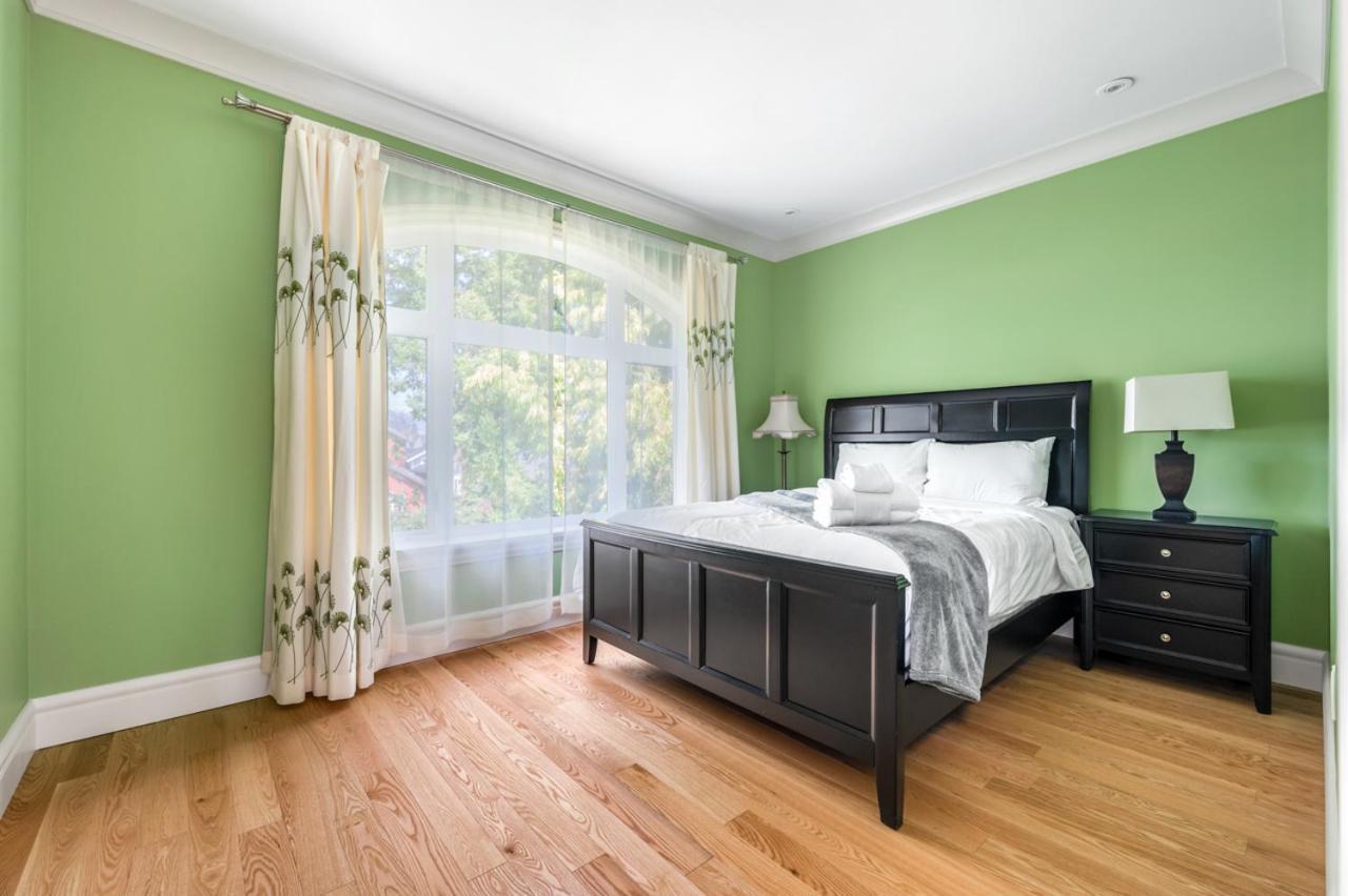 Vancouver Haven: Luxurious Private Bedroom Near Attractions Exteriör bild